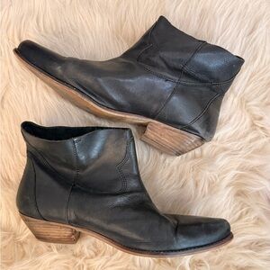 ASOS Black Leather Ankle Boots UK8/10